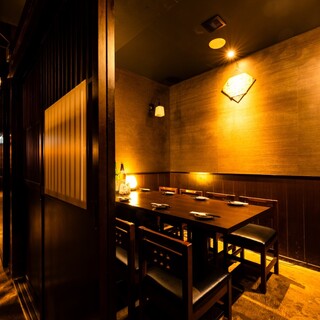 개인실에서 여유롭게, 역 근처 이자카야