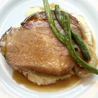 ビストロ グルマン - 鹿児島県産茶美豚のロティ