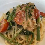 Raduno - ◎ パスタ
      たらこ、プチトマト、空芯菜を
      しじみの出汁とオリーブオイルで…