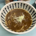 じんで  - カレーうどん　麺半玉　750円　好物です