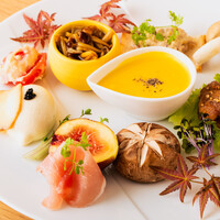 【当日空席時のみ承り】前菜盛り+〆の一品＋飲み放題（90分）コース