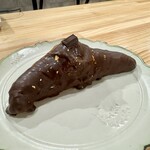 100日だけのチョコクロワッサン 藤沢店 - プレミアムスイート 650円(税込)
                                ※毎日限定50個