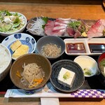 天然魚と七輪焼き 隠れ居酒屋 雑魚や - 