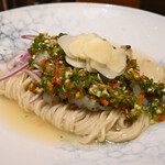 麺庵 利休 - 生赤海老とミントの冷たいまぜそば