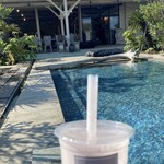 Bali CAFE 42 - プール⁈サイドはリゾート気分満点