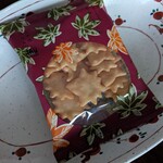 赤坂柿山 - 料理写真:季節商品「紅葉アラレ」