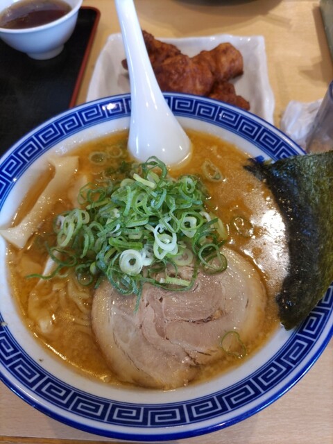 くさび 盛岡南店 - 岩手飯岡（ラーメン）