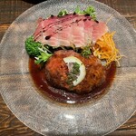 タヴェルナハンバーグ - ジューシーハンバーグ　生ハムサラダに変更