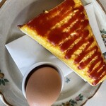 珈琲屋あうん - 料理写真:エッグトーストにゆでたまご