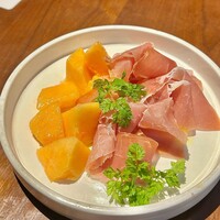 パージナ イタリアン ファイアワークス プラス カフェ ～薪焼きイタリアンとワイン～ - 