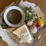 カフェ ダイニング バー ラフ - 