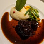 ラ・ベットラ・ダ・オチアイ カナザワ - 牛ほほ肉のワイン煮