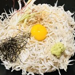 ちりめん・しらす専門店 凪 - 釜揚げしらす丼