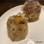 fuku - 肉焼賣に和芥子を付けて