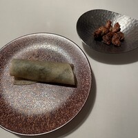 神田 雲林 - 瀬戸内アナゴと高菜漬けのカリカリ揚げ、チャイナクレープ包み
