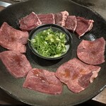 鉄板酒場 AKABEKO - 