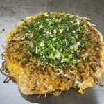 お好み焼春 - 肉玉そば入り　６５０円