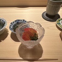 鮨 由う - 