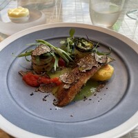 ベージュ アラン・デュカス 東京 - 