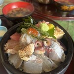 海鮮丼専門店 たろうまる - 上海鮮丼