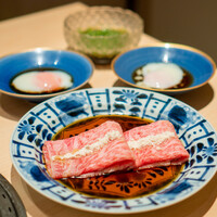 横浜 うしみつ - 和牛サーロインの焼きすき焼き　～春菊と温泉卵～