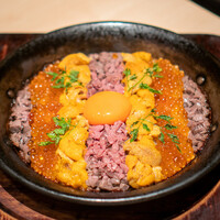 横浜 うしみつ - うしみつ究極の映えリア　～雲丹・いくら・和牛～