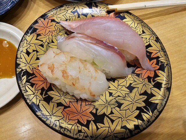 鮨覚 城東店（すしかく） - 運動公園前（回転寿司）の写真