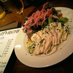 イタリアン レストラン ピンナピンナ - 鶏胸のサラダ仕立て・トンナートソース