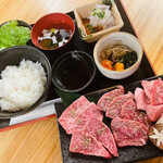 名古屋 焼肉 牛楽 - 