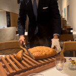 ウシマル - パン　カット