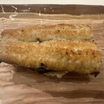 ウシマル - 九十九里産天然ウナギ白焼　下もち麦オルゾット