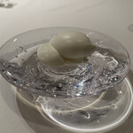 ウシマル - 山武牛乳 Dolce   下 ヨーグルト　上 アイスクリーム