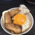 燕三条らーめん潤 - 『チャーシューエッグ丼』