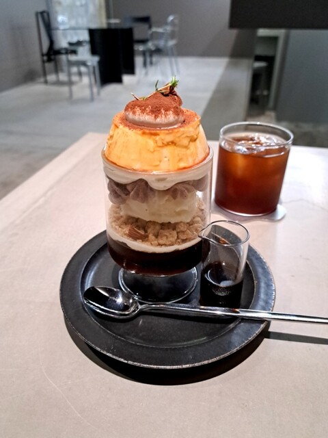 柴犬♡盛り沢山パフェ