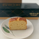 洋菓子 REINE - 料理写真:上皇上皇后両陛下献上菓子／ふわふわしっとり上品なお味のカステラ