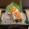 せんざん - 刺身）紅葉鯛・秋鮭・海老・山葵・芽物・あしらい色々