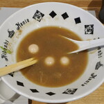 NIBOSHI MANIA - 銀鱗氷見いりこ蕎麦の底に残ったスープ