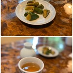 うずら家 - まずは、温かい蕎麦茶と、
      手作りで懐かし美味しい、キュウリのお漬物をいただき…