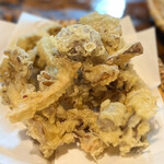 うずら家 - ◯きのこいろいろ天ぷら盛り合わせ¥1,000 
                                …エリンギ、舞茸、椎茸、しめじと信州産のキノコが
                                てんこ盛り！　コレは嬉しい！(*ﾟ∀ﾟ*)