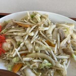 富士アイス - 野菜炒めアップ