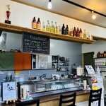 居酒屋キャプ店 - 清潔感いっぱい店内