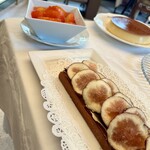 マダム・トキ - デザートは変化あり。いちじくのケーキは前は無かった