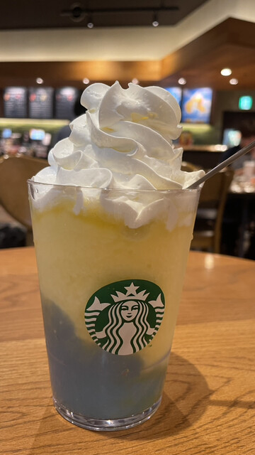 Starbucks Coffee Nanba Midosuji Grandobiru Ten photo 5