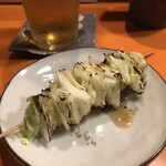 みなとや - 焼きキャベツ・一串（130円）