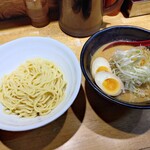 萬馬軒 新宿南口店 - 味噌つけ麺＋味玉
