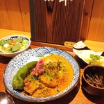izakaya草 - 2024年9月ランチメニューから  バターチキン 税込1300円