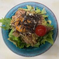 本まぐろのユッケ