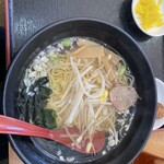 台湾料理 金龍閣 - 塩ラーメン