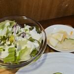 キッチン ブルー グローブ - サラダ、お新香のアップ