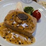 キッチン ブルー グローブ - 反対側から、ボルチーニとトリュフのソースはタップリ！